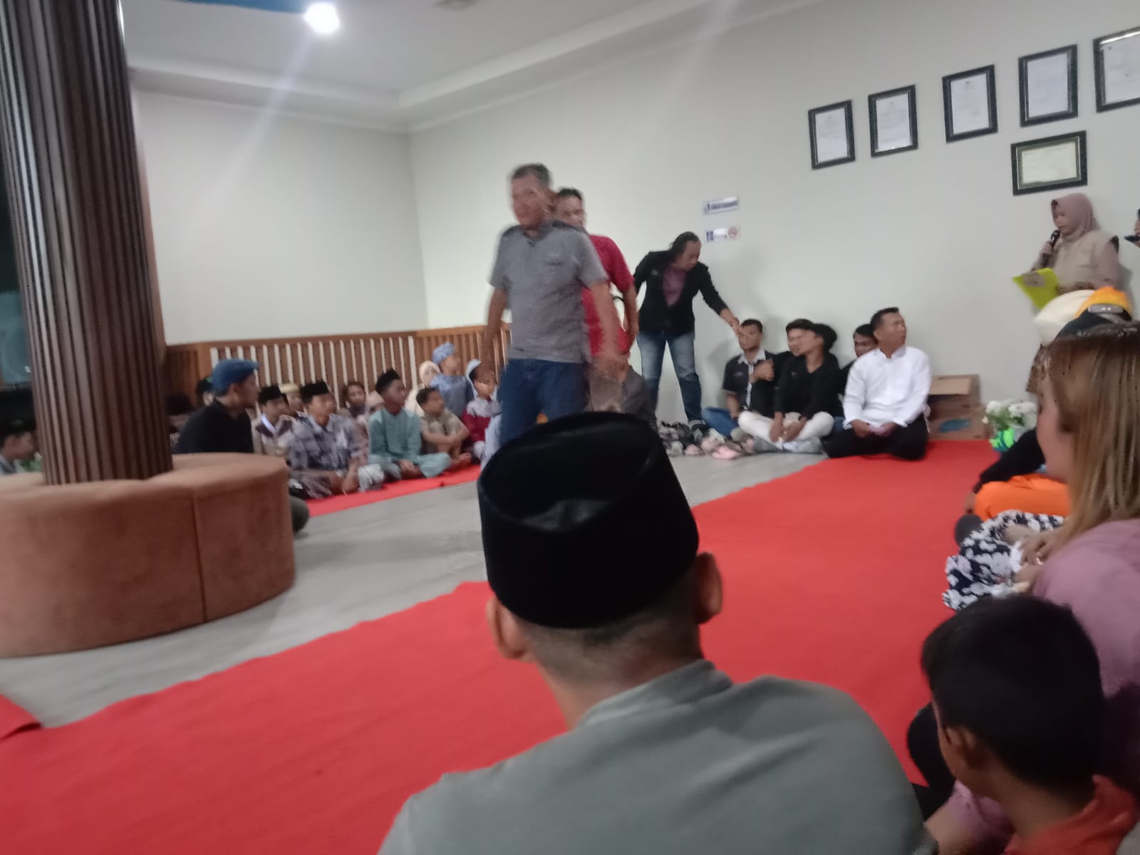 Kegiatan Santunan Anak Yatim Piatu di BBM Kelurahan Widuri